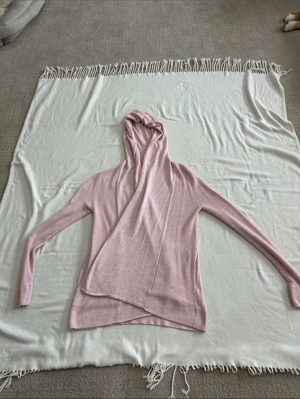 Rare Lululemon athletica Light Pink Hooded Cowl Sweater- excellent condition!